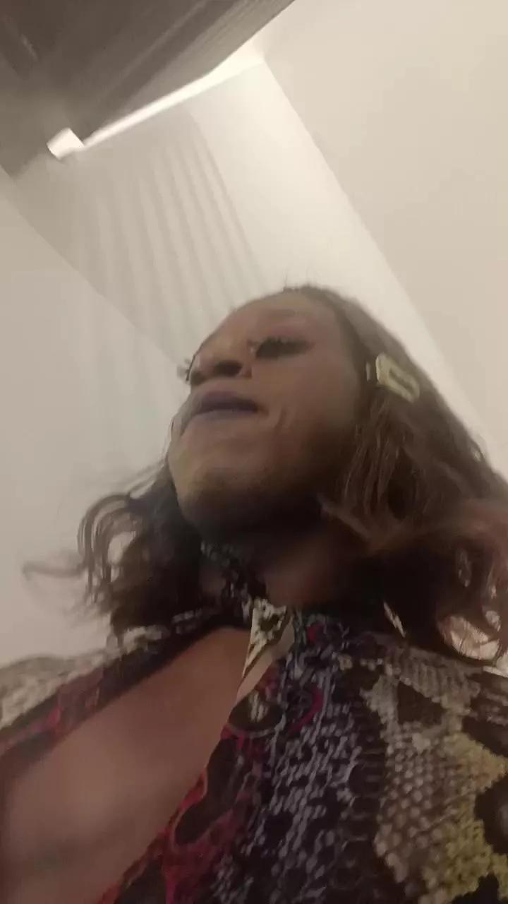Tsbirdeywhite on Cam4 