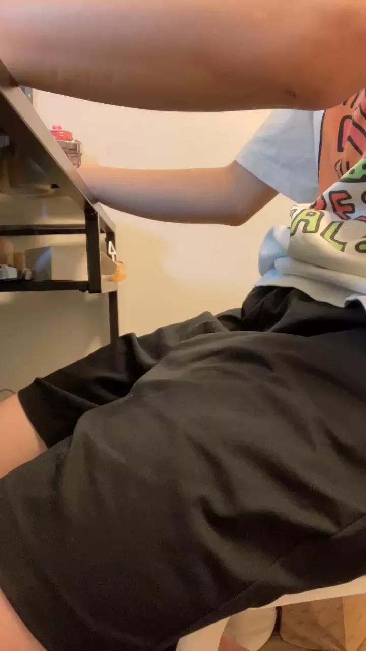 WhiteV98 on Cam4 
