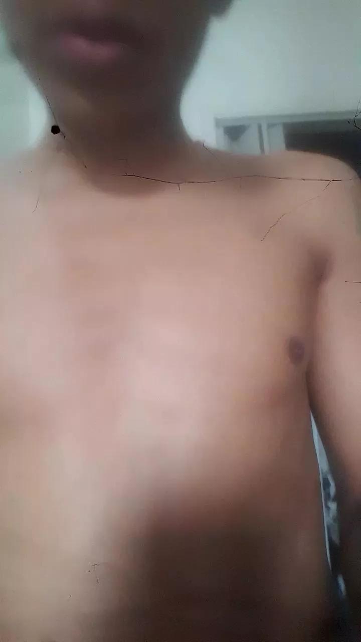 xleo777 on Cam4 