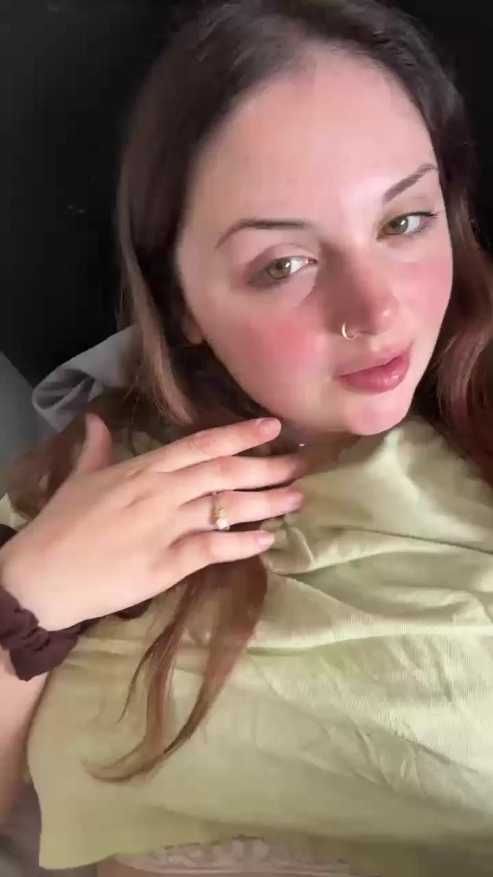 Xtheprettyex on Cam4 