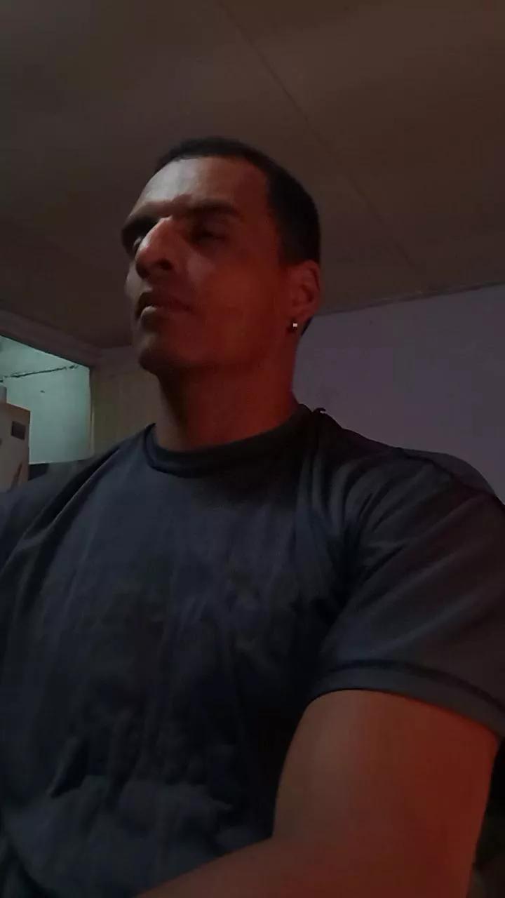 Yoemma01 on Cam4 