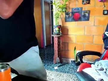 Freechat adam_valencia on Chaturbate