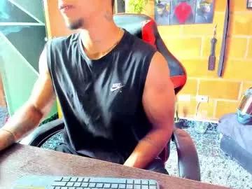 Freechat adam_valencia on Chaturbate