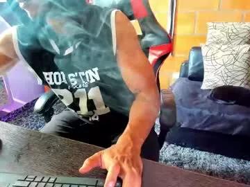 Freechat adam_valencia on Chaturbate