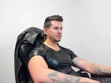 Freechat alphagodleatherking92 on Chaturbate