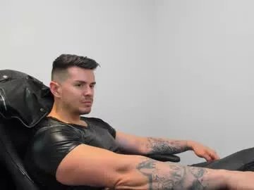 Freechat alphagodleatherking92 on Chaturbate