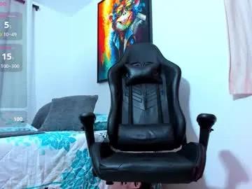 Masturbate to Chaturbate's Aronvillegas aronvillegas from Chaturbate