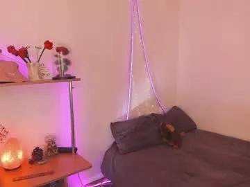 Freechat beautyeliise on Chaturbate