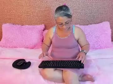 bebaroja on Chaturbate 