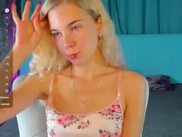 bella_stewartt on Chaturbate
