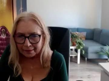 Explore Desiresofia, she wants to masturbate for you desiresofia from Chaturbate
