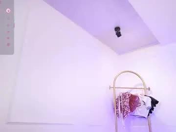 Discover sweet escort Elasummeer elasummeer from Chaturbate
