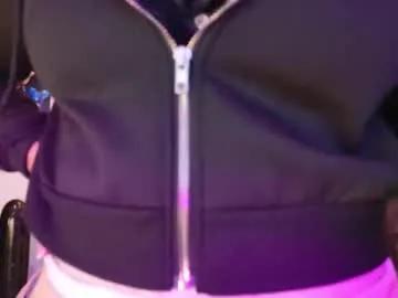 Masturbate to sweet camwhore Graceymilf999 graceymilf999 from Chaturbate