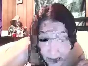 hazelbasil32728 from Chaturbate