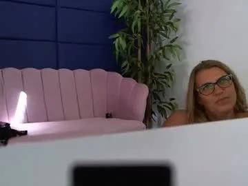 Explore Chaturbate's Kamafeels kamafeels from Chaturbate