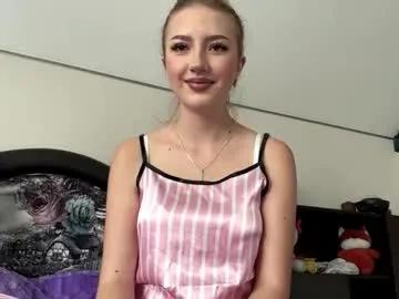 Discover Kendastuckmeyer, she wants to masturbate for you kendastuckmeyer from Chaturbate