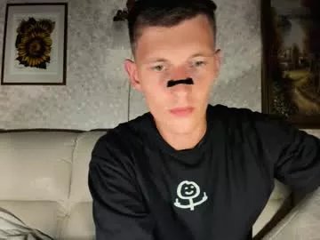 Freechat kevin_hornyyy on Chaturbate