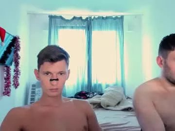 Freechat kevin_hornyyy on Chaturbate