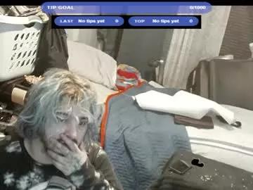 kinkybiguy14 on Chaturbate 