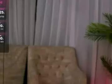 Freechat kyracase on Chaturbate