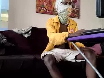 Freechat martineznn64 on Chaturbate