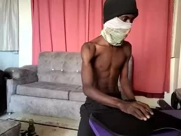 Freechat martineznn64 on Chaturbate