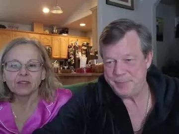 Freechat matureluvin on Chaturbate