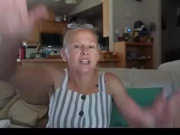 Freechat matureluvin on Chaturbate