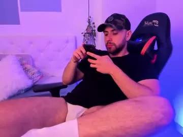 maxiimo_wolf on Chaturbate 