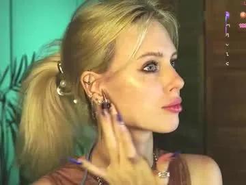 nelly_carroll on Chaturbate 