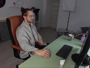 Freechat nikki_hard on Chaturbate