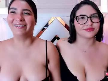 ninablooms01 on Chaturbate 