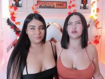 ninablooms01 on Chaturbate 