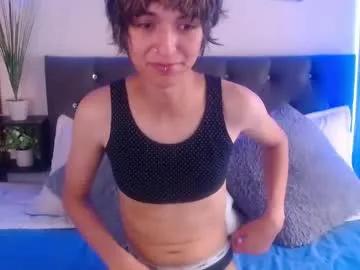 Slutty Noellee__ wants you to fuck zir body now noellee__ from Chaturbate