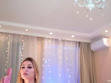 Freechat rosyemily on Chaturbate