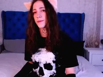 Try slutty model Silvermuse silvermuse from Chaturbate