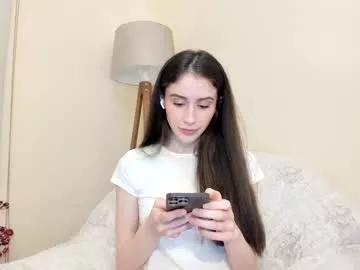 Freechat snowww_white on Chaturbate