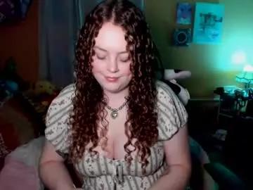 Freechat strwbby on Chaturbate