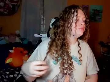 Freechat strwbby on Chaturbate