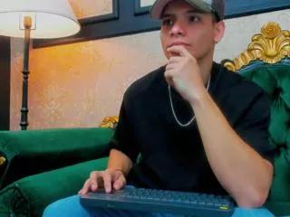 alessandro_kiing on Flirt4Free 