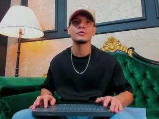 alessandro_kiing on Flirt4Free 