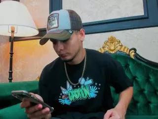 alessandro_kiing on Flirt4Free 