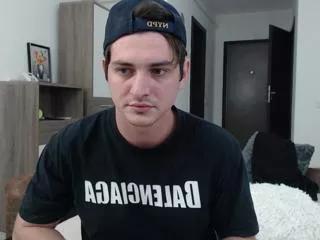 andy_fame on Flirt4Free 