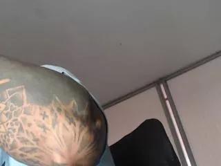 apolo_strongman on Flirt4Free 