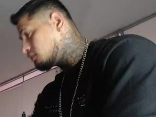 apolo_strongman on Flirt4Free 