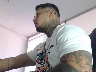 apolo_strongman on Flirt4Free 