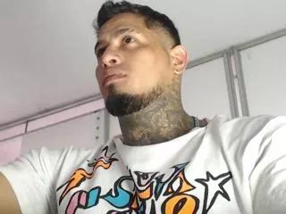 apolo_strongman on Flirt4Free 