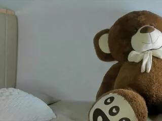 chloe_bonnet on Flirt4Free 