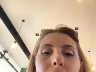 cindy_milf on Flirt4Free 