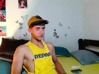 cristofer_hanks on Flirt4Free 